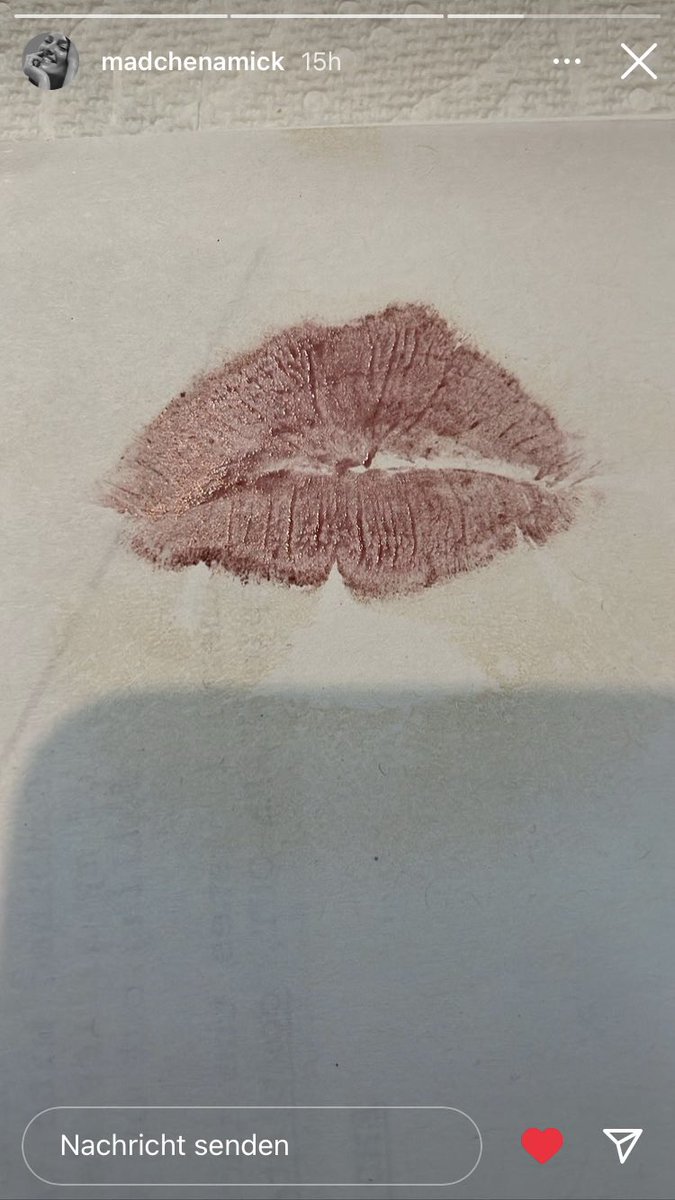madnessforwoman's tweet photo. Okay so after that epic final I have one question.@madchenamick @RyRobbins Was there a kiss? Because @madchenamick you posted this pic in your story that made me think 🤔#Riverdale #fralice https://t.co/FAnRZuaS79