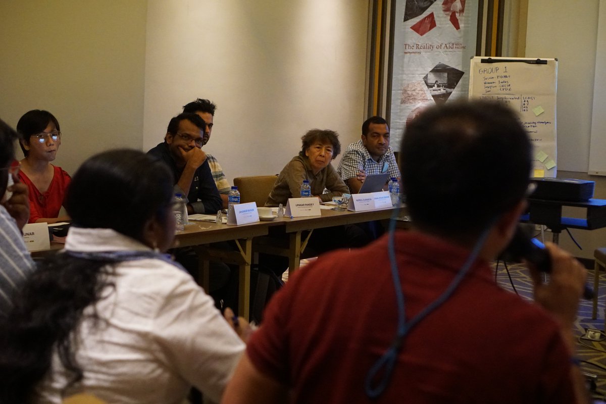 realityofaidAP's tweet image. 📸 For the second day of the Regional Meeting and Workshop, the participants conducted a review of Asian CSOs&apos; effectiveness and held the Network Management Workshop! 

#RMW2022 #DevEffectiveness #CSO