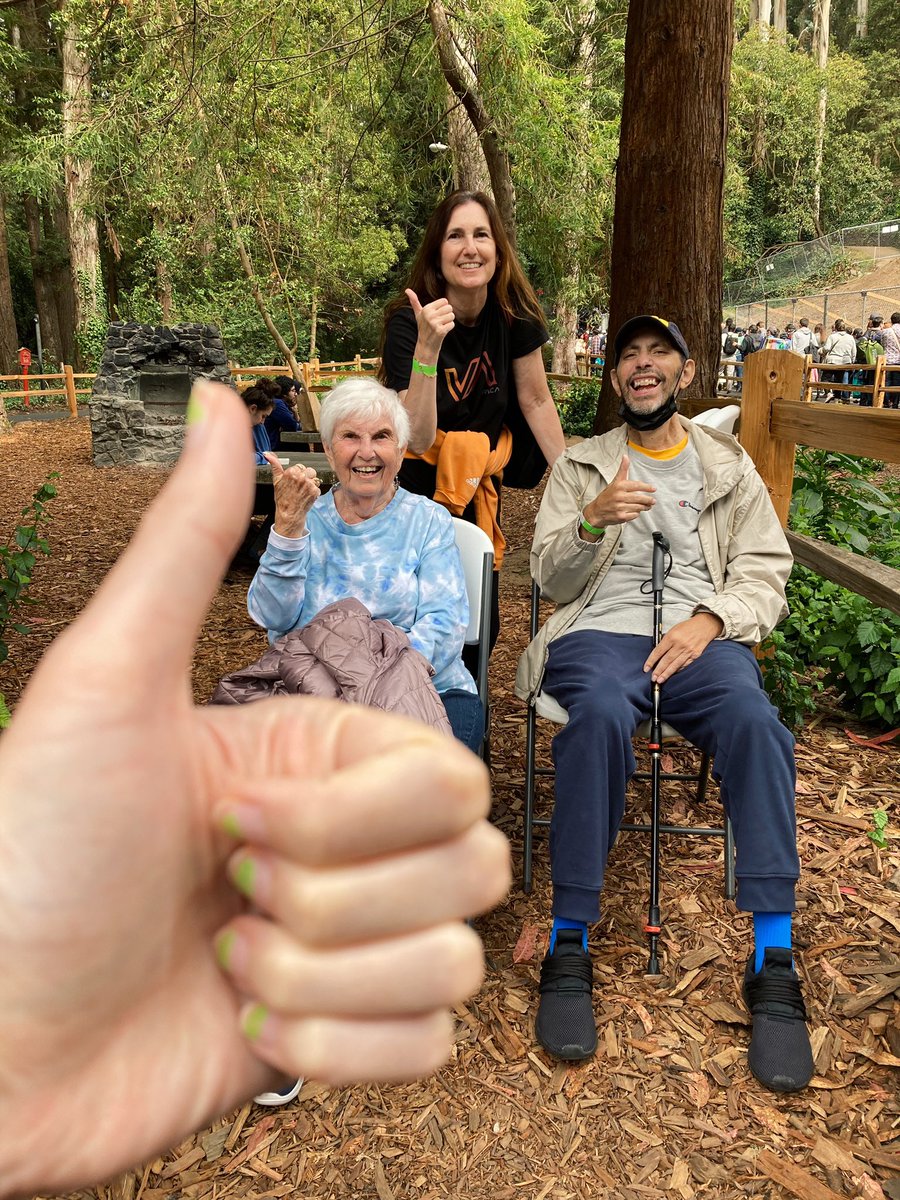 chilliandana's tweet photo. thumbs up for @SFSymphony and @sterngrovefest 🤍 https://t.co/7vwqakS0ft
