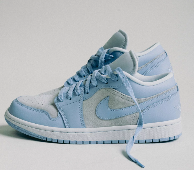 TheClosetInc's tweet photo. 🔥DM PURCHASE RAFFLE!!🔥

On Now!!😎

Women's Air Jordan 1 Low " University Blue "👍

$135

DM Size &amp; Email 📬

Must Share, RT or Story This Post 🙏

Must Follow &amp; Have Account On Website! Link In Bio👆

Winners Notified Aug 2nd 🏆

More 🔥🔥
https://t.co/227jsESDWi https://t.co/Ohc7O4ZSEN