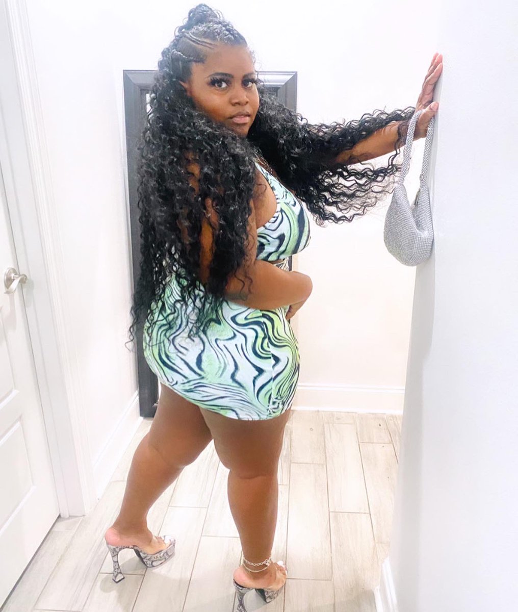 _maaaaariah's tweet photo. HBD TO ME! 🎂 26! https://t.co/otpkILzL5g