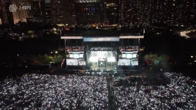 PopBase's tweet photo. J-Hope officially makes history as the first South Korean artist to headline a main stage at a major U.S. music festival, with Lollapalooza. https://t.co/F1uIWX4iEU