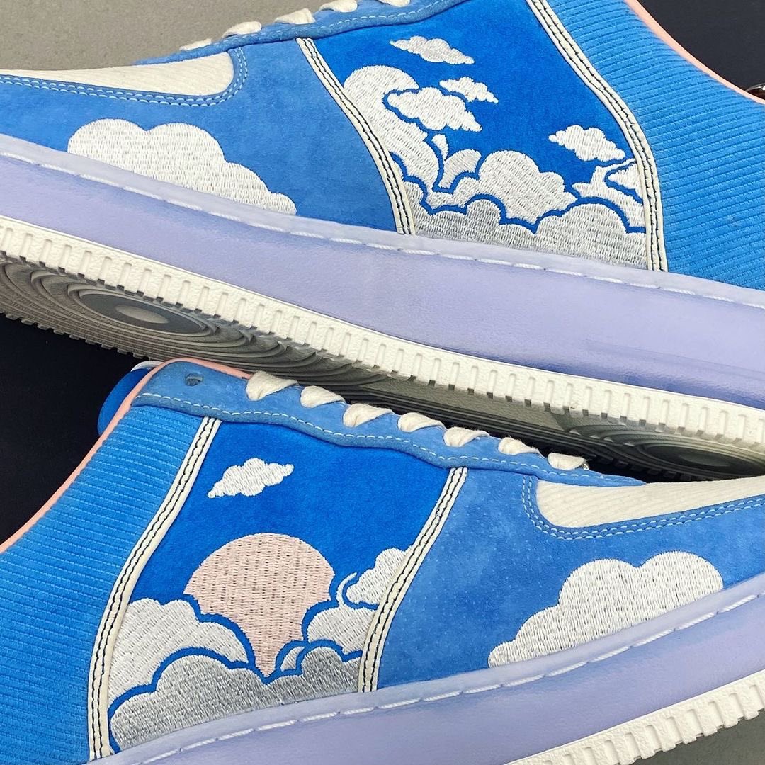 Ovrnundr's tweet photo. Nike Air Force 1 Bespoke ☁️ 

Photo: pkyesway https://t.co/eyebS6GA12