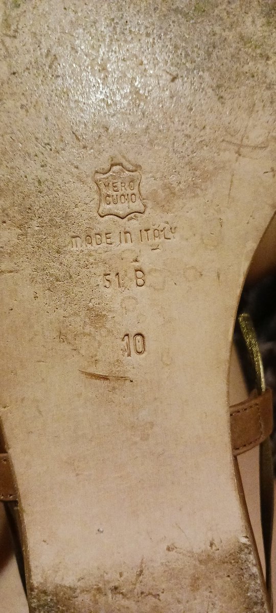 JennessaMeadow1's tweet photo. Made in Italy, a wonderful gift from @Goddess_Livv Putting them to Good use with my #1Sub #findom #Subservience https://t.co/NfpWKn1yB4