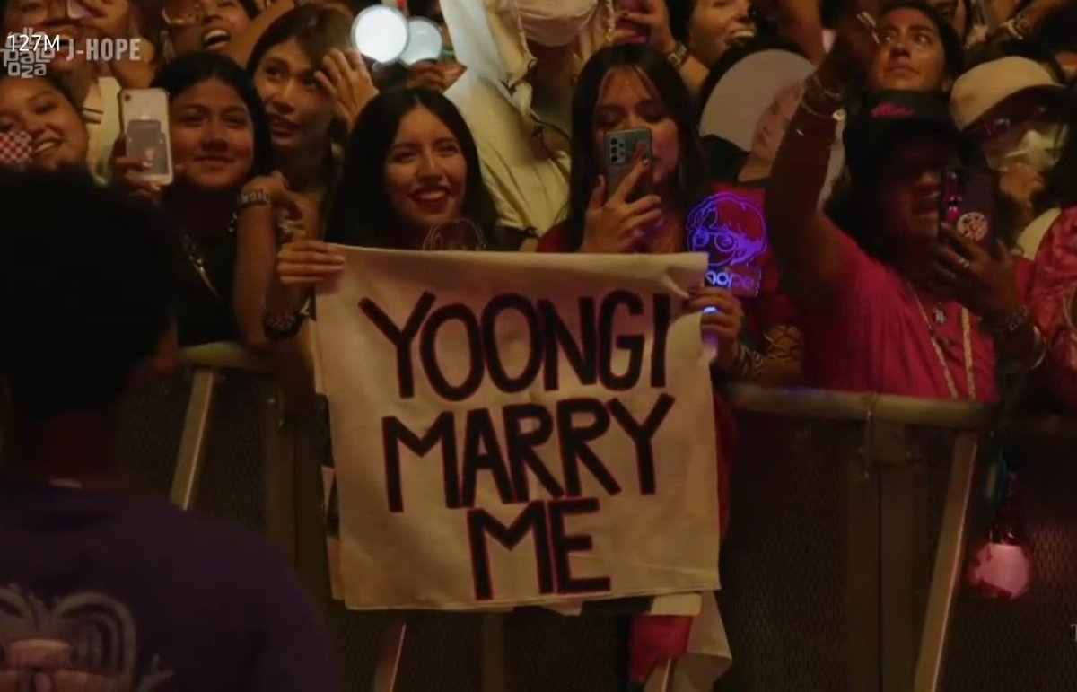 bangtinyboyys's tweet photo. Not yoongi marry me poster he is even watching with us https://t.co/EFGSZYs0R3