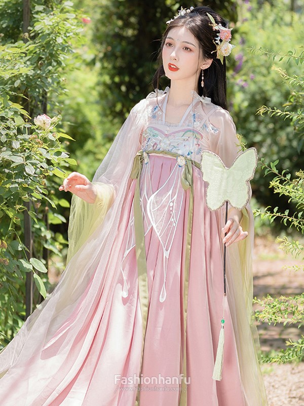 HanfuFashion's tweet photo. Fashion Hanfu Tang Dynasty Improved Hanfu Modern Style Hanfu Dress

https://t.co/rnGbtDRCQO

#hanfu #dress #modernhanfu #fashionhanfu #汉服 #fashion #fashionstyle https://t.co/8zWiFQ8yPx
