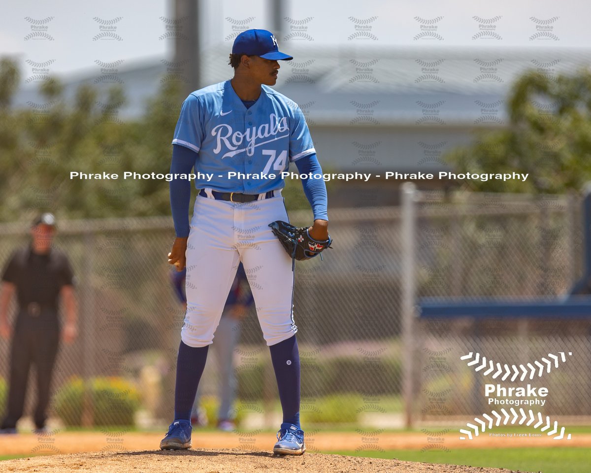 phrakephoto's tweet photo. Samuel Valerio RHP ACL Royals #royals #togetherroyal #AlwaysRoyal #TogetherRoyal #kansascityroyals #kcroyals #RaisedRoyal #welcometoroyalty #foreverroyal @RoyalsFarm @royalsPD @Surprise_Royals #beroyalkc #togetherroyal
#beisboldominicano #talentodominicano #peloterodominicano https://t.co/Y6Dp0FthKb