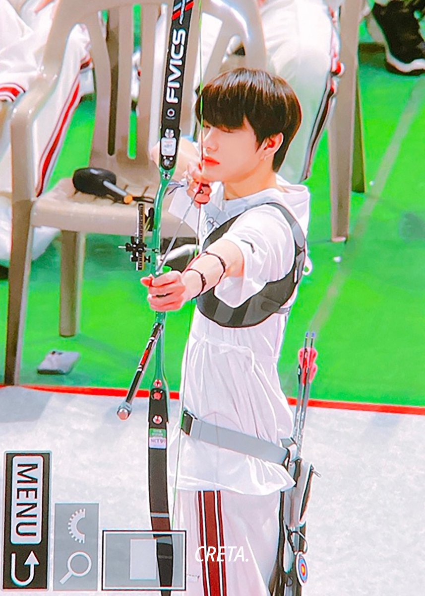 creta_jw's tweet photo. 220801 아육대 
#정우 #JUNGWOO #NCT127 https://t.co/upwt8CyDiI