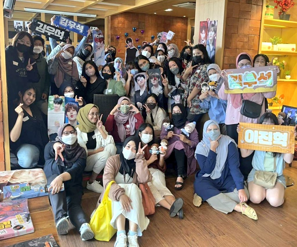 nw_timeless's tweet photo. Haiii~💙💜

Selamat hari Senin^^

Kami mengucapkan terima kasih untuk semua peserta dan semua yang membantu acara ini.🙏😊

Dengan ini, event ini resmi ditutup. 
Sampai jumpa di event berikutnya.
👋👋👋👋👋 https://t.co/FZtIS1imw8