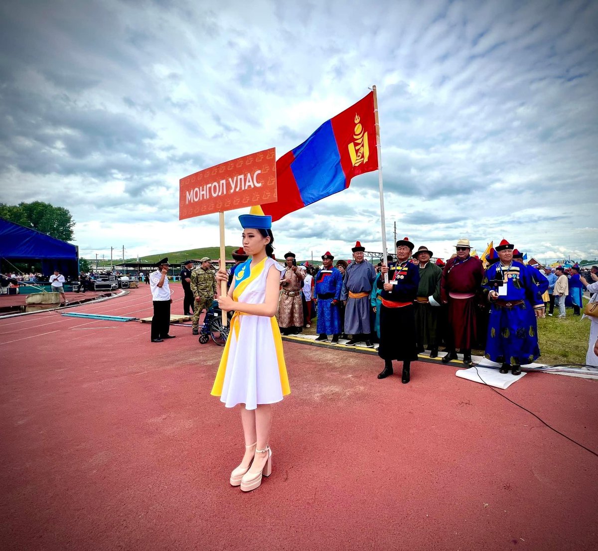 Batboldkhuyagt1's tweet image. Ичих ёстой юу
Уурлах ёстой юу бүү мэд 😂