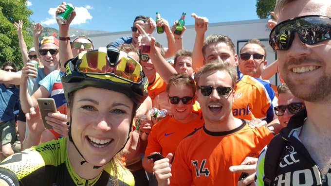ajsmith_me's tweet photo. @SadhbhOS Annemiek just wants another beer at #DutchCorner 🍺🚴♀️⛰️😆 #TDFF https://t.co/UTdvpgMnqh