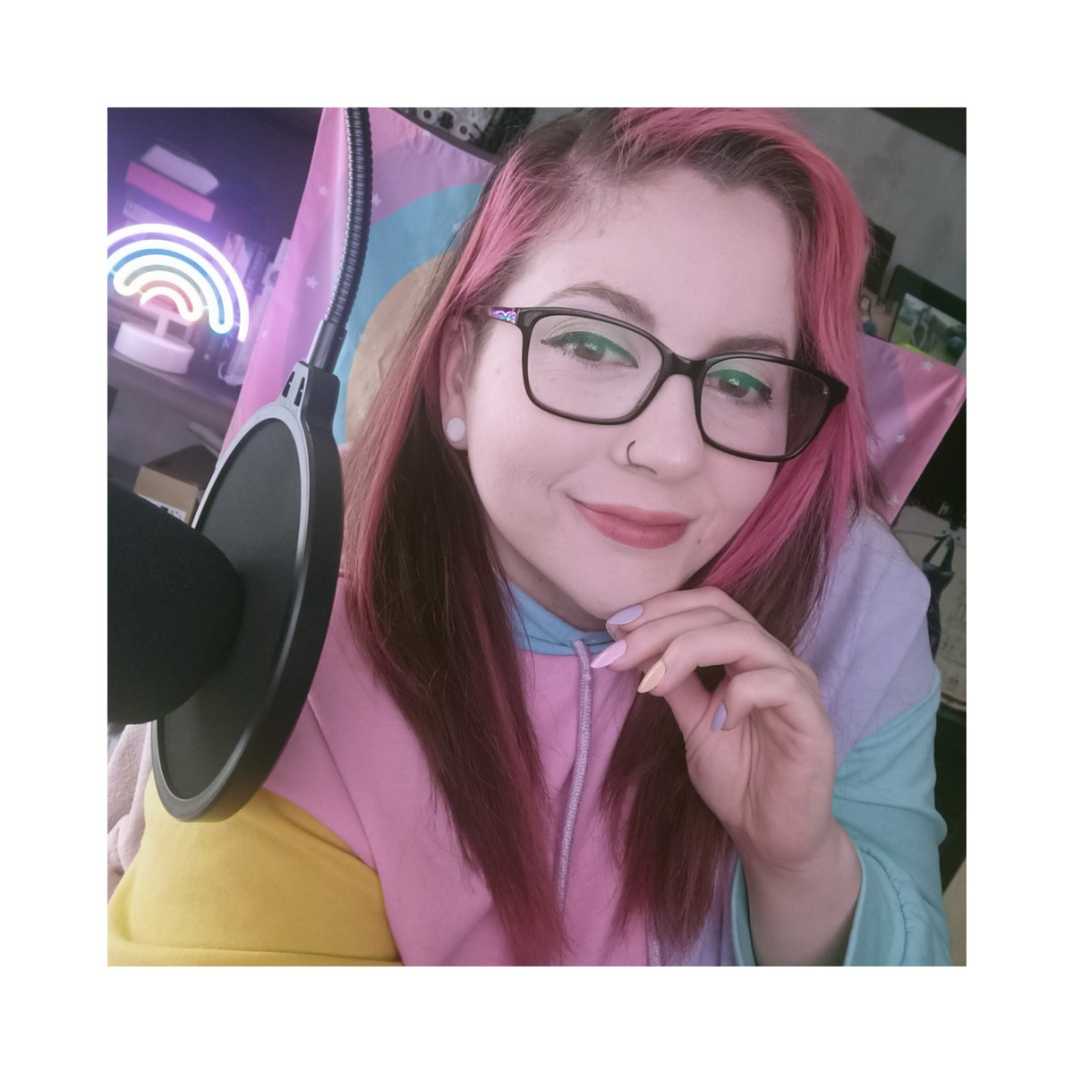 vulpixinite's tweet photo. CUTIESSSS WE ARE OFFICIALLY BACK - COME SAY HI!!! ๐โจ๐
https://t.co/4mZSCIvEAh
#SmallStreamersConnect #twitch #SmallStreamerCommunity #returntostream https://t.co/wfUXj76NX5