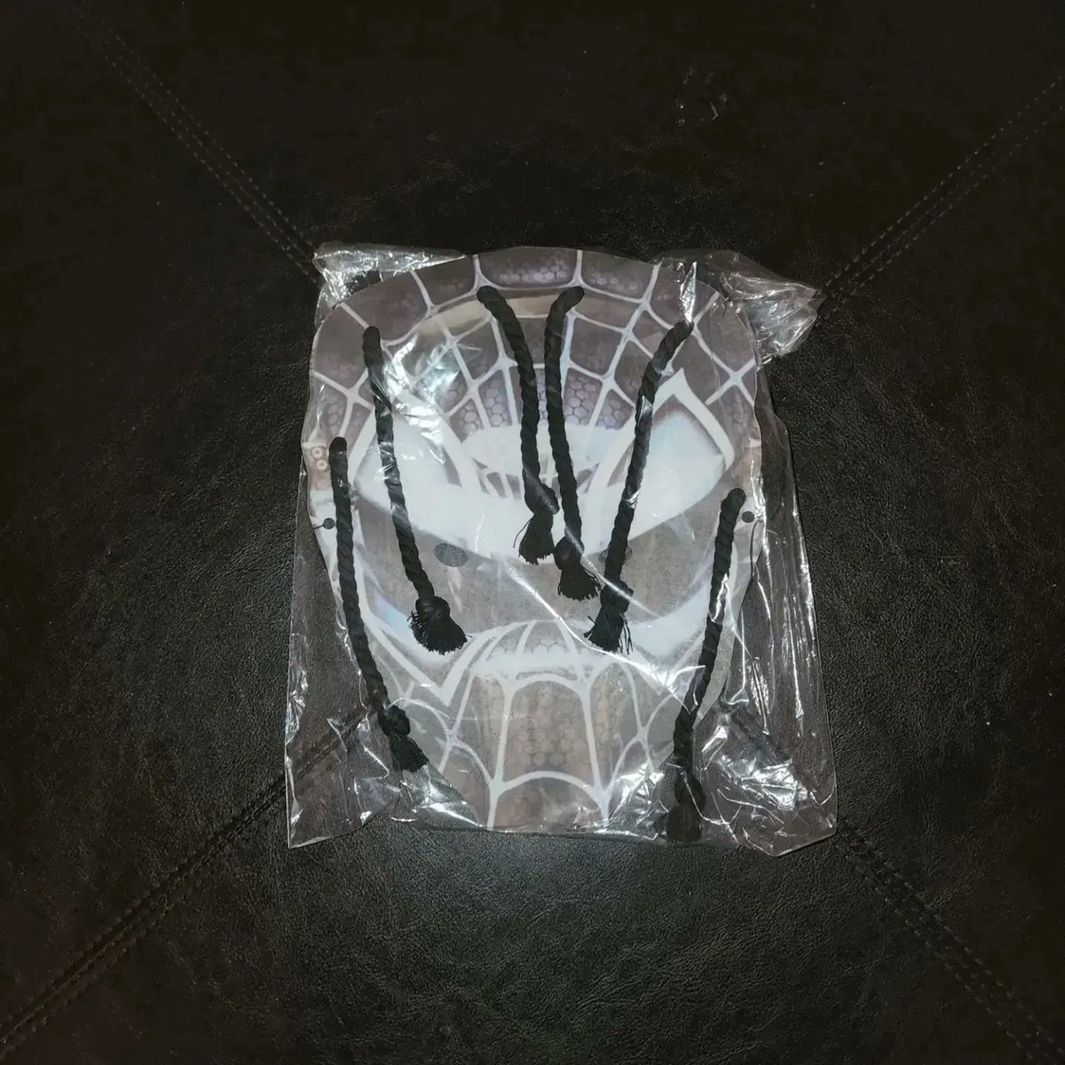 kovu1278's tweet image. Someone asked me to wear my mask on Fortnite soon! REAL SOON!

*shipping is included!
15.00 for locs mask (10.00 at shows!)
10.00 for paper mask (5.00 at shows!)

*Cheaper if you buy at my show!

Paypal- kovu1278@gmail.com
Cashapp- $SymbioticMusic

#facemaskselfie #facemasksheet