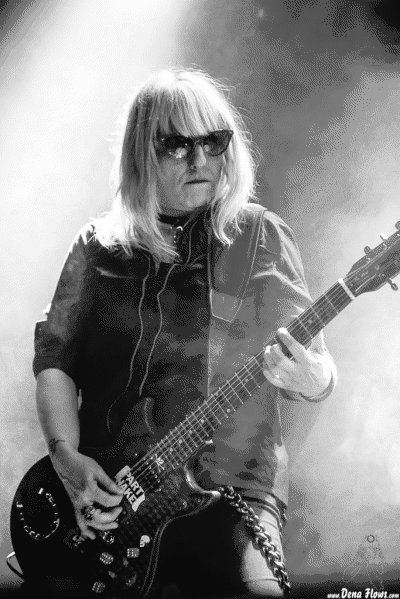 Happy Birthday to Suzanne Gardner,  American guitarist, vocalist, and co-founder of the punk rock band L7, born on this day in 1960, Altus, Oklahoma

#punk #punks #punkrock #womenofpunk #suzigardner #l7 #l7theband #history #punkrockhistory #otd