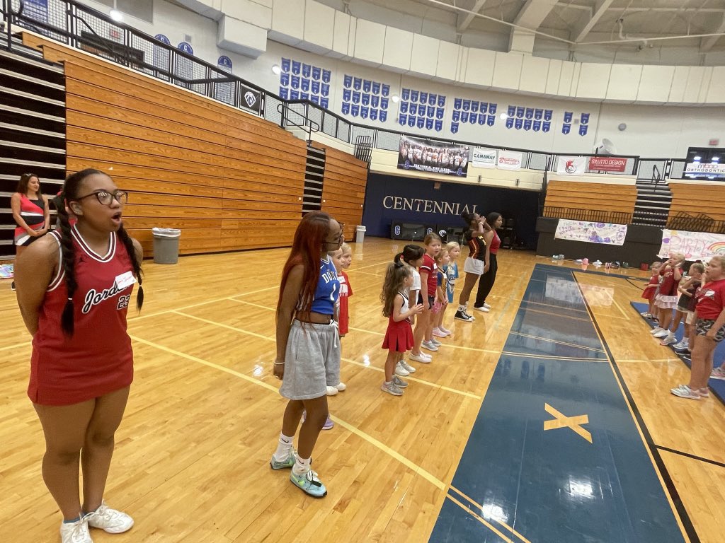 Centennial High School Cheer tweet media
