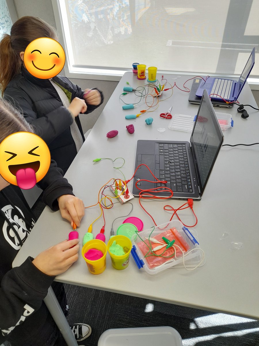 Letting the kids just play and learn with the Makey Makey today....such a fun lesson! Yet again the kids blow me away with how fast they pick it up.