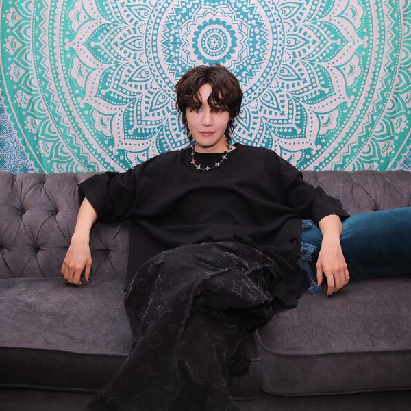 arisip24's tweet photo. Lo hiciste perfecto hobi🔥🔥🔥
@BTS_twt #방탄소년단제이홉 #BTS #BTSARMY #JHOPE #HOSEOK #HOBI #HOBIPALOOZA #jhopeAtLollapalooza #HOPEINTHESTAGE #BurnTheStageDown #READYFORHOBIPALOOZA https://t.co/uqaenhMfod