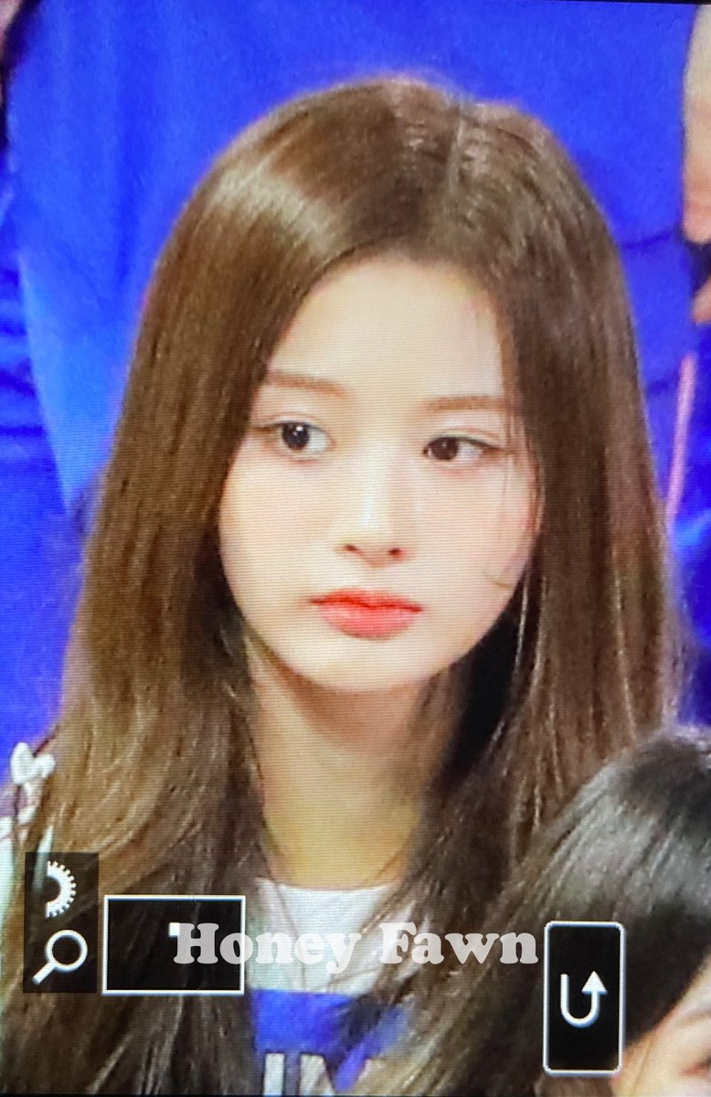 Sullyoon_CN's tweet photo. 220801 kiyo😘
#NMIXX #엔믹스 #SULLYOON #설윤 https://t.co/SYwvCuZnSr
