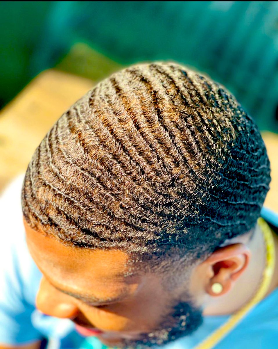 LC_GIBSON's tweet photo. Dip season 🌊 #360waves https://t.co/S0aoj2RsGi