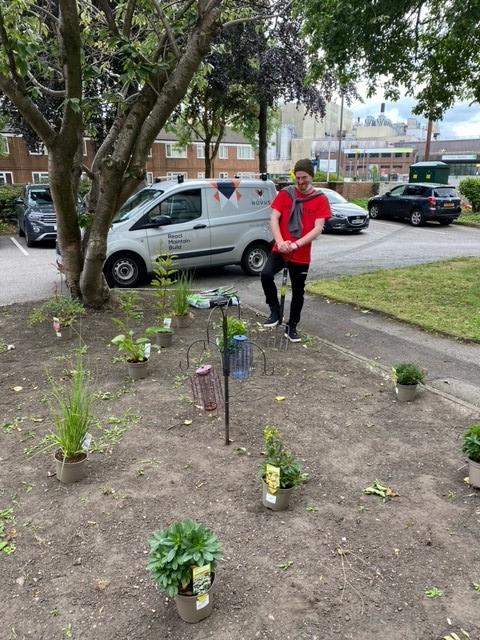 _NovusSolutions's tweet photo. We’re proud to have supported Cornerstone Day centre in Manchester by donating plants and tools to help redecorate the hostels community garden. The centre provides secure and safe accommodation for people who are homeless. #SocialValue #CSR #BuildBackBetter https://t.co/gtrZpaWsTA