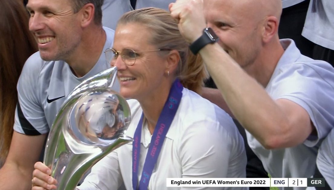 Sarina Wiegman dedicated winning the European Championship to her sister, who died a few weeks before the tournament. The bracelet she kissed at full time was one of her sister's. #WEURO2022 #ENGGER #WEURO2022Final