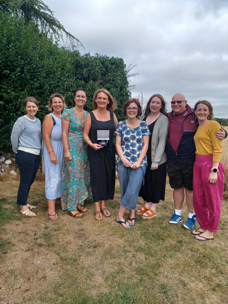 Our wonderful LMNS Team arranged a secret BBQ to surprise <a href="/NicolaLovett2/">Nicola Lovett</a> with the #CavellStarAward and the grey skies didn’t stop the celebrations! #LeadershipAward