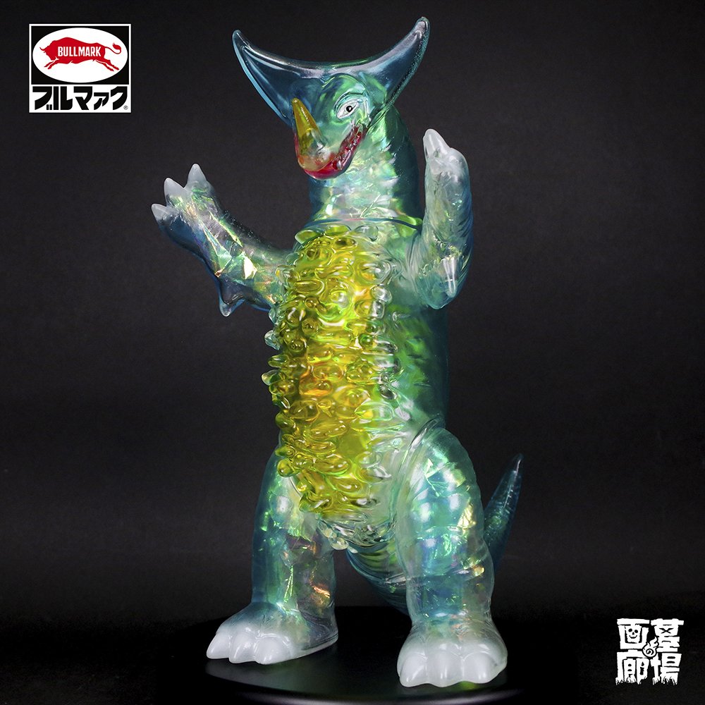 ソフビ 情報】#ブルマァク 受注商品「大 #ウルトラセブン」「#ゴモラ