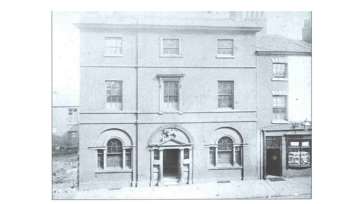 AssayOffice's tweet photo. A little bit of history: there has been an #AssayOffice in Sheffield since 1773! Local silversmiths resented sending their wares to London, so they partitioned parliament for their own office. Find out more about our history here: https://t.co/YTHqDes2XS https://t.co/CliEw8v7NW