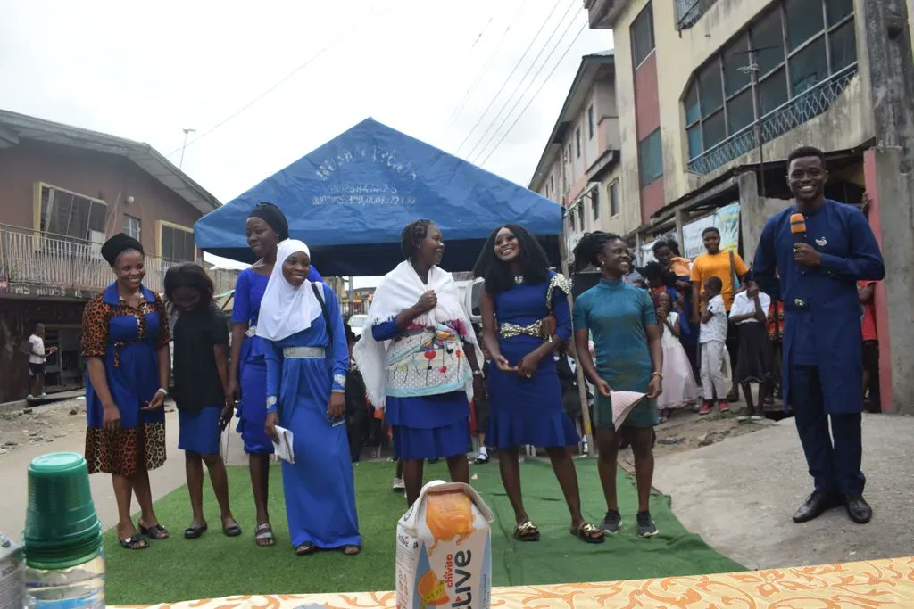 HAPPY NEW MONTH!
May this month brings you happiness and everlasting joy

Welcome to August

#dreamsfromtheslum #mydreamsteadschool #ajegunlecoworkinghub #ajegunlefoodbank #ajegunlepadbank #august2022 #newmonth #happiness #joy #laughter