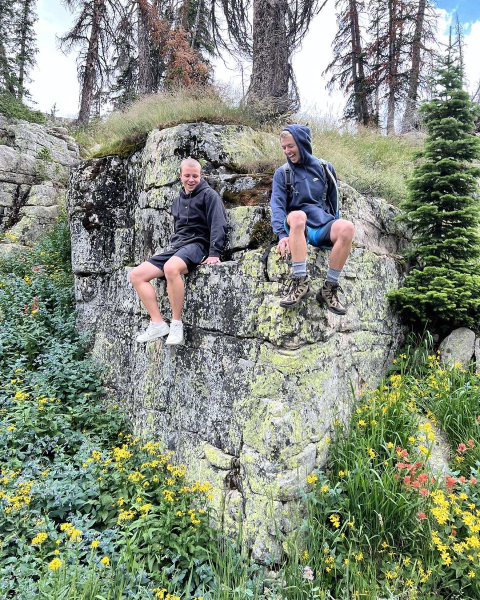 thayne88's tweet photo. Pure happiness 🏔 https://t.co/JvcoKnoPin