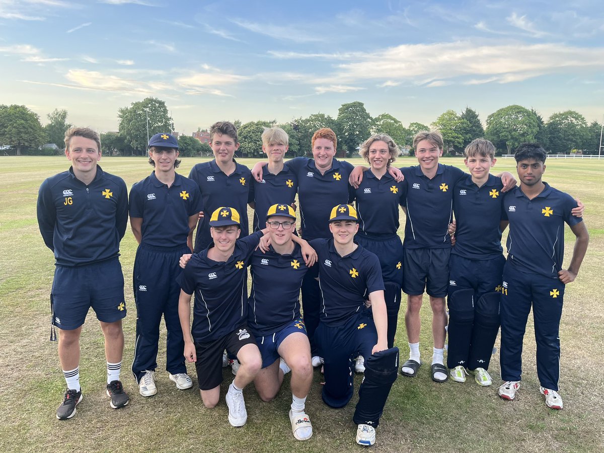 KES_SportsDept's tweet photo. Our return from #CAN22 sees a the end of another fantastic year of sport @KES_Stratford!
It has been brilliant to be back to our normal programme with 540+ fixtures in 🏉🏑🏐🏏🏀🎽🚣♀️🎾
1 Junior Sports Tour to Cardiff
1 Senior 🏉 Tour to Canada
1 @SportKES1 challenge https://t.co/SAojYLufpY