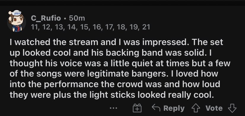 ilytanniez's tweet photo. Some locals opinions on jhope’s performance #Lollapalooza2022 #hobipalooza #jhopeAtLollapalooza https://t.co/AT9hqhaWUB