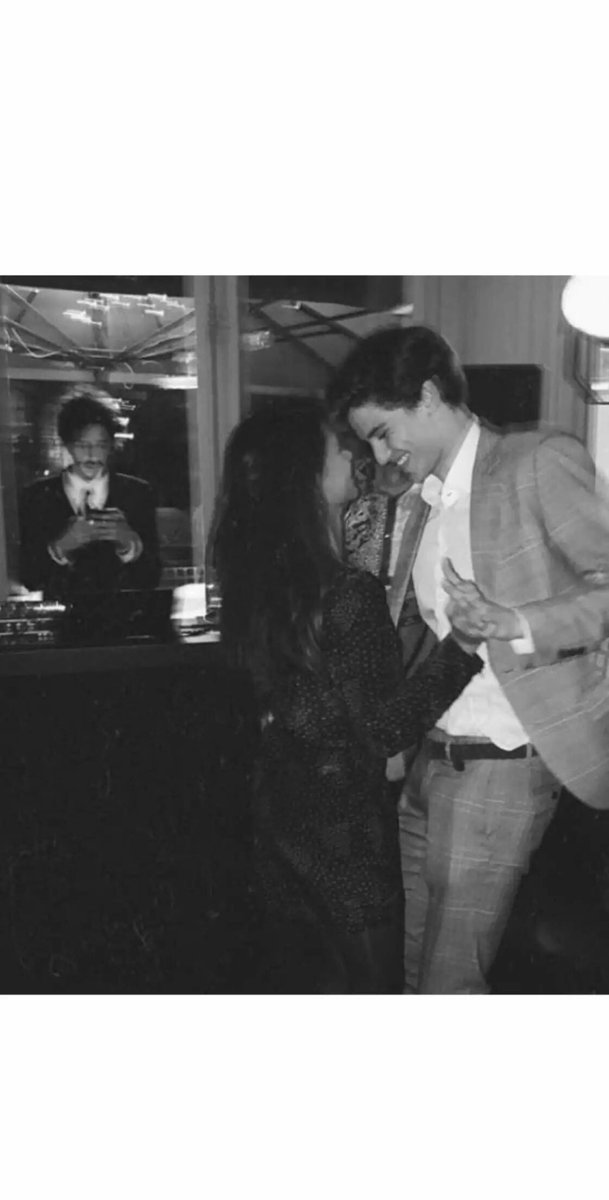 وان تمنيت شي فانت كل امنياتي 🤍