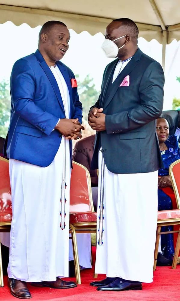 AH_mugerwa's tweet photo. Thank you Kabaka Ronald Mutebi for loving Nup yes I can’t hide it’s our party @HEBobiwine @cpmayiga @AMulyanyama https://t.co/ndY0zzWBfk