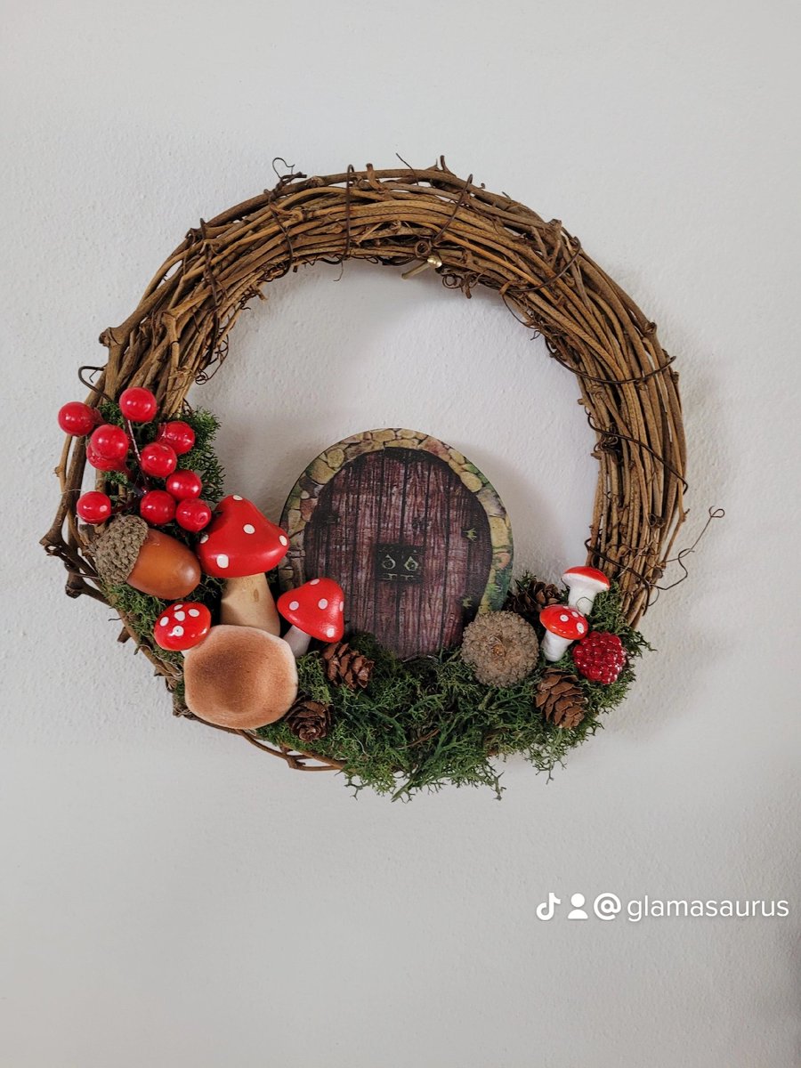 glamasaurus's tweet photo. Listed these on https://t.co/p3jMQQQcrL 

#springwreaths #doorwreath #wreathmaker #wreathsforsale #easterwreath #handmadewreath #flowerwreath #wreathsofinstagram #springwreath #wreaths https://t.co/cmxY30uY12