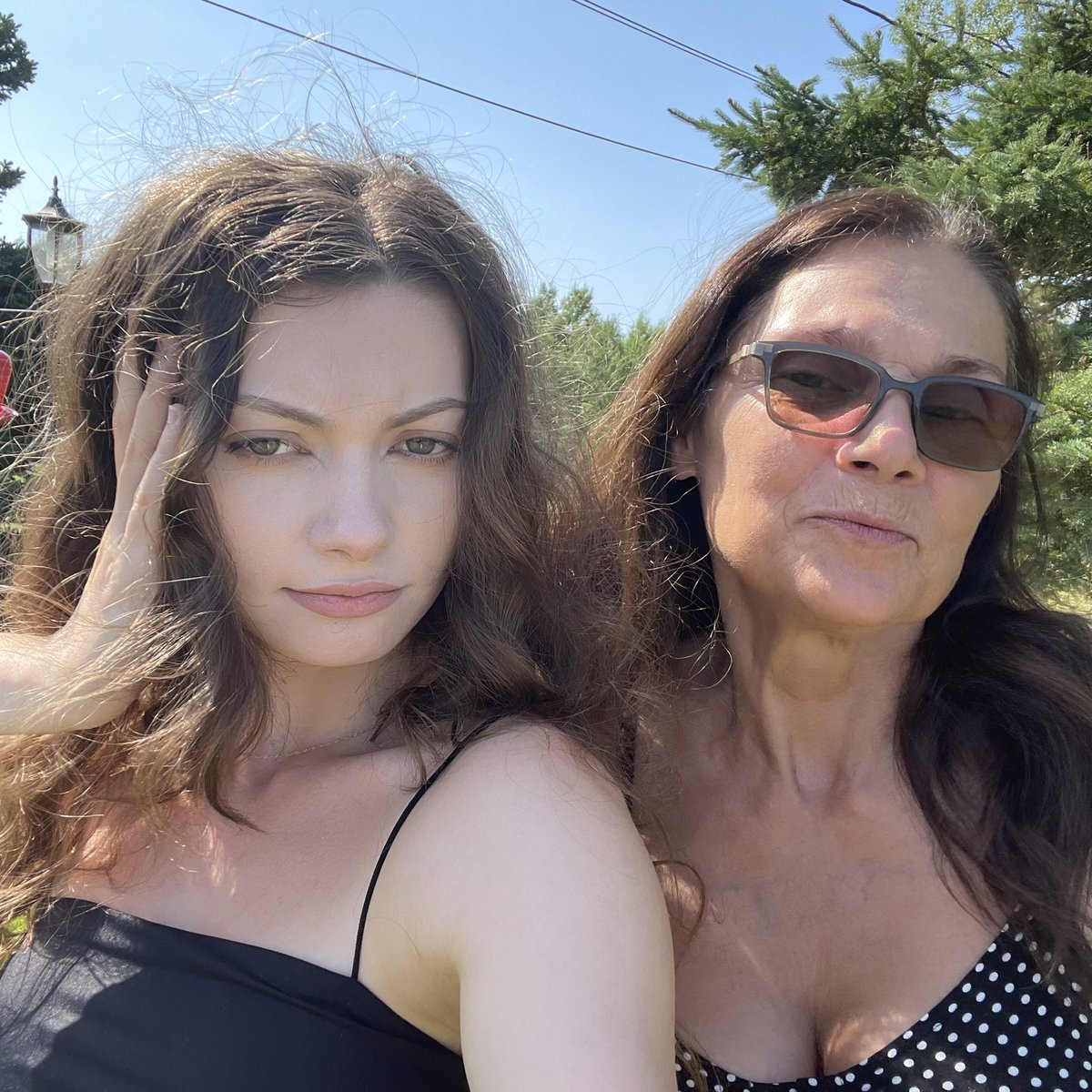Eyegazed_'s tweet photo. Hung out with my mom today lol https://t.co/ROVduLtjXb