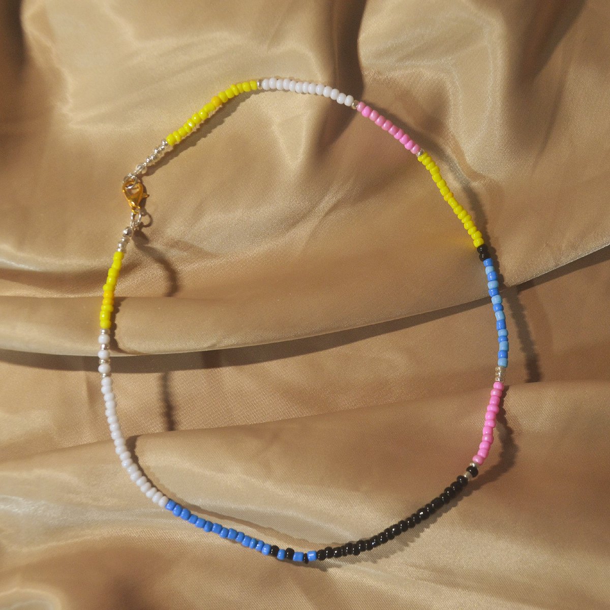 AMNLCrafts's tweet photo. Lola Tung as Isabel "Belly" Conklin's beaded necklace in the series titled The Summer I Turned Pretty. Get yours now!
#amnlcrafts #oro #oroquieta #beadedjewelry #necklace #beadednecklace #y2k #beadedcrafts #smallbusinessph #smallbusinessowners https://t.co/fXOtoocvGO