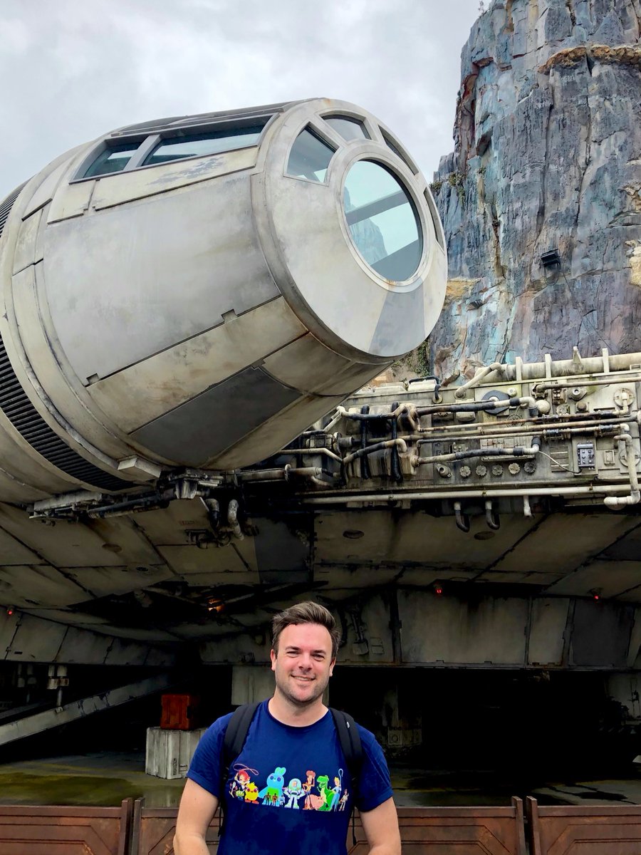 juancahandal's tweet photo. Still never seen a whole Star Wars film, but I have been to a Star Wars Land… so… 🤷🏻‍♂️ https://t.co/KpSnf2gHw4
