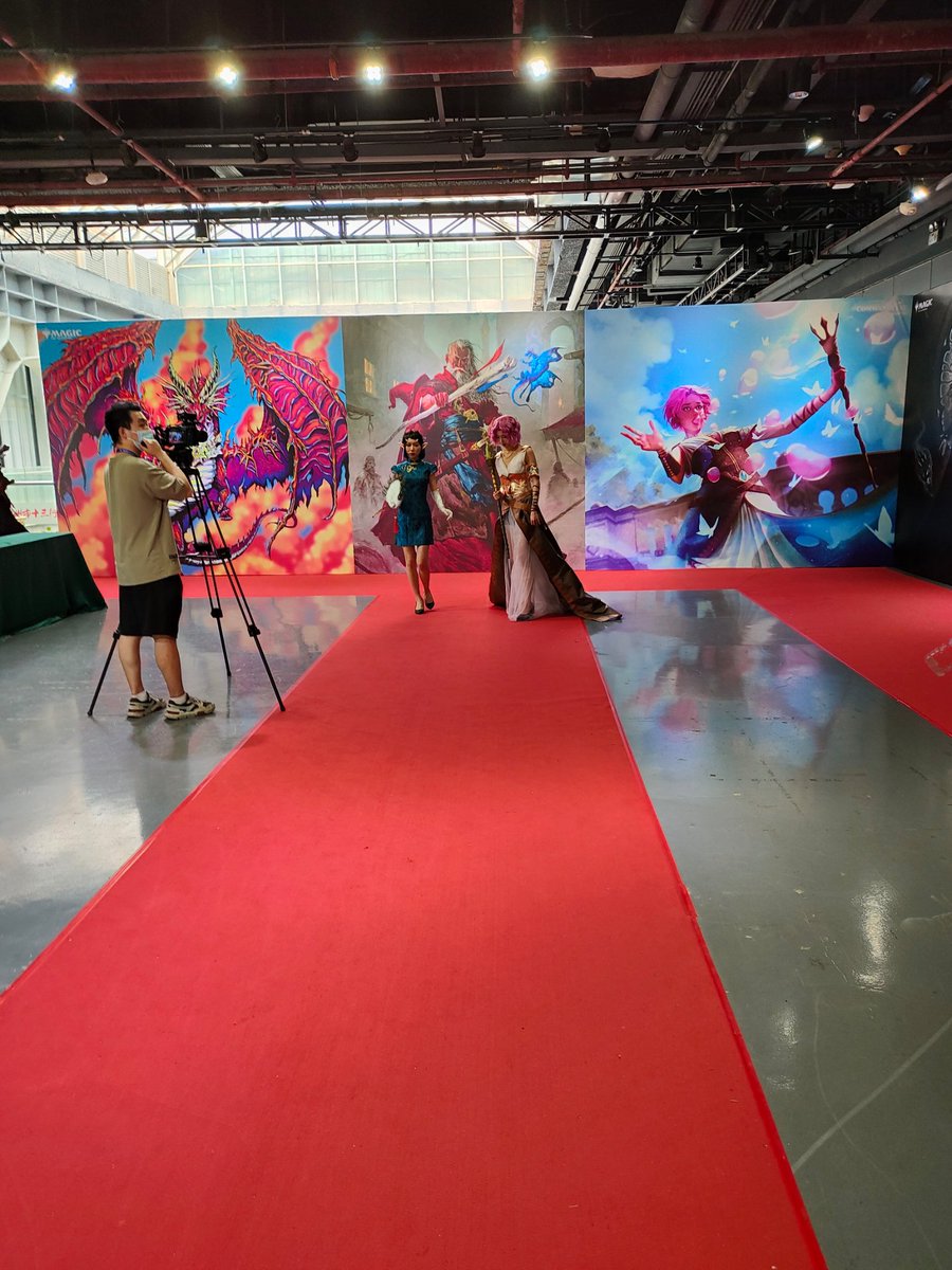LiesurePr's tweet photo. Got a big card of my favorite character Lae'zel in CommandFest Guangzhou.
What a great event! https://t.co/HnVU8iGEFJ