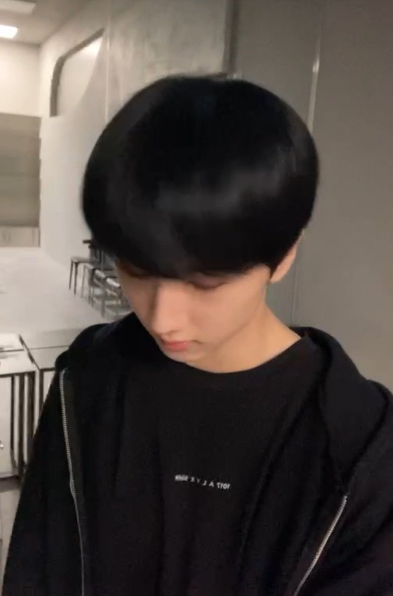 รายงานตัวทีมจี2 (1-5 aug) 🫡🖤
ชื่อb0ท / @แอค :
j1ซอง or สเป :