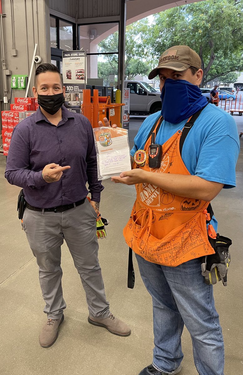 jamie_SM6947's tweet photo. Just wanted to take a moment to SHOUTOUT Anthony our lot associate! He comes in everyday and takes safety personal, always works hard to ensure carts are a available for our customers and has great GET behaviors as he’s assisting in loading. #thankyou #1022 #D20proud https://t.co/GxyTzmTqi6
