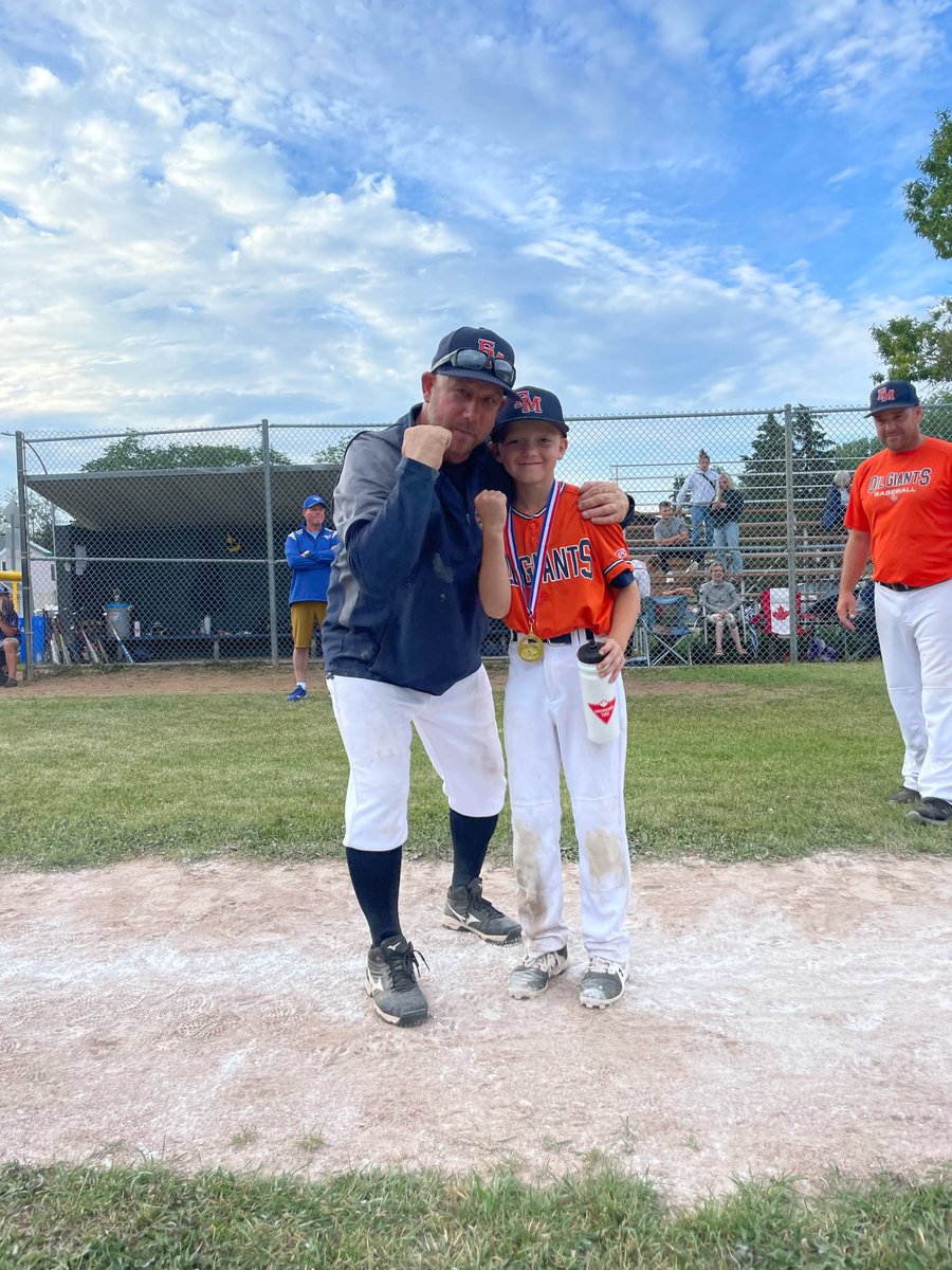 KingCalvin98's tweet photo. Well they did it! Provincial Champs, so proud that he was able to do it in front of his mom, she deserves it going rink to Diamond all weekend. #Rockstar #PitcherPitcher #U11AA #Kinger2.0 #OG #HeartFull https://t.co/K3G2CVobER