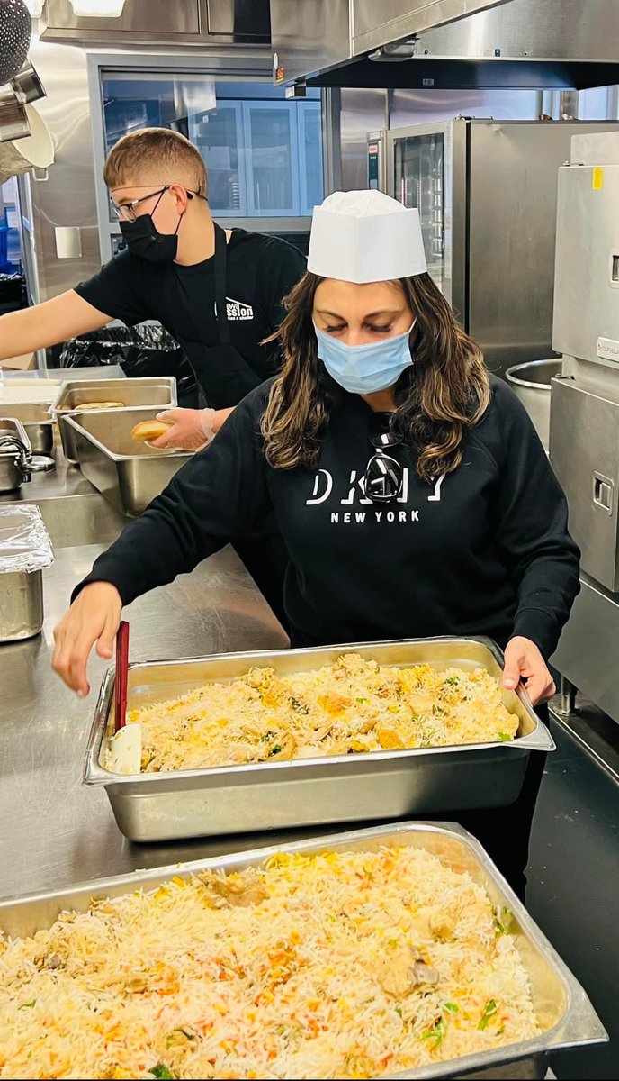 ebrahim_sadaf's tweet photo. A new survey has confirmed what many people unfortunately now experience every day: 1 in 5 Canadians are going hungry due to soaring food costs.  The Ottawa Mission works with people experiencing homelessness and poverty to make a change in their lives.@OttawaMission #MyBarrhaven https://t.co/cBhmJtPdvn