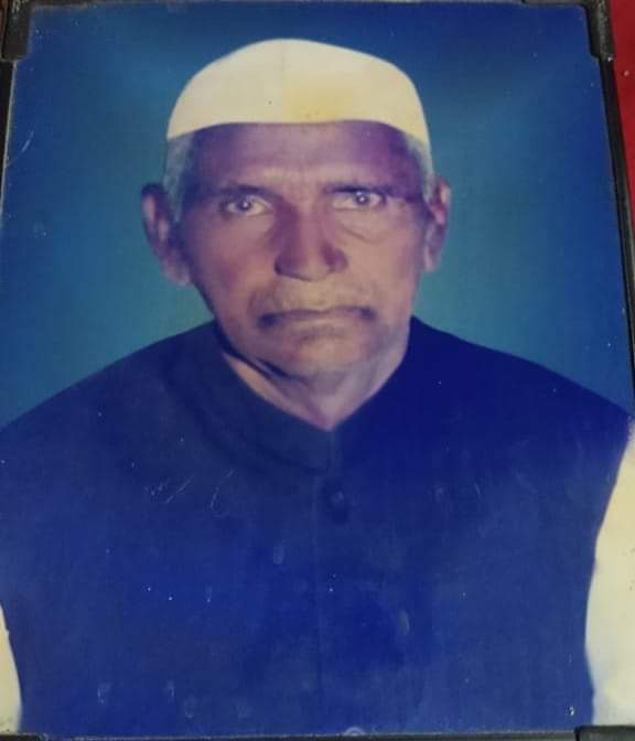 भारतीय स्वतंत्रता संग्राम के वीर सेनानी समाजसेवक, धुतौली ग्राम पंचायत के प्रथम मुखिया जी दादा जी के पुण्यतिथि पर शत शत नमन। <a href="/BJP4Bihar/">BJP Bihar</a> <a href="/ursvinaybharti/">vinay chaurasia (BJP)</a> <a href="/vedanandkr/">🕉️ Vedanand Kumar 🇮🇳</a>