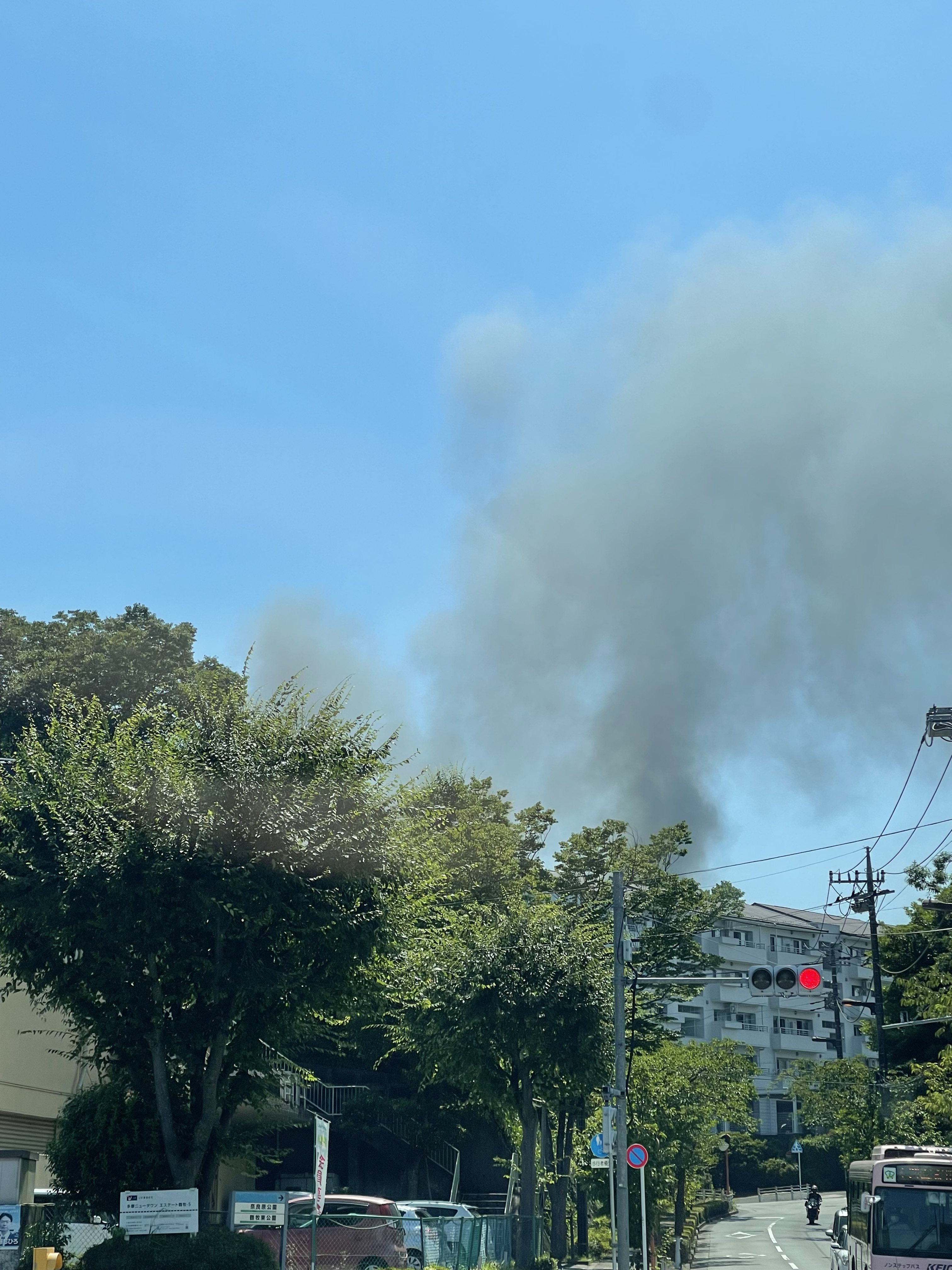 災害火災画像速報ニュース2 火事情報まとめ 東京都町田市下小山田町付近から黒煙あがる火災8 1 町田 多摩 事件事故 災害速報ニュース T Co Xeodpo6d0c 町田市 多摩市 T Co J8wildspsv Twitter