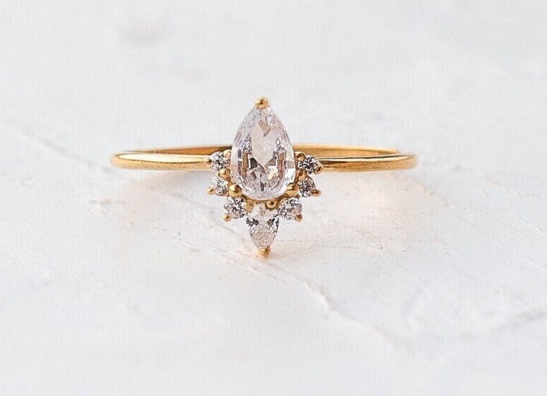 rika_chad's tweet photo. Pear Shape Ring, Pear Engagement Ring in 14k Gold, Proposal Ring, Pear Engagement Ring, Minimalist Ring
https://t.co/3myl9r9rLK
#zirconring #pearshapering #engagementring #weddingring #promisering #cubiczirconia #diamondring #giftforwife #proposalring #christmasgift https://t.co/fThoqmBDzh