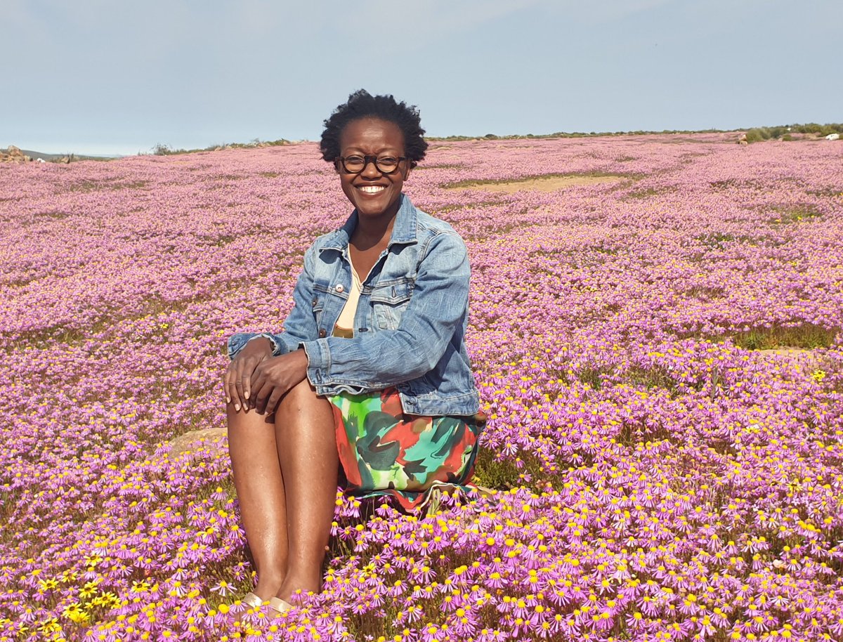 I’m joining the #BlackBotanistsRollCall and I’d like to introduce myself. 

I’m Nokwanda or Nox. I’m a medicinal plant scientist in the Department of Botany and Zoology <a href="/StellenboschUni/">Stellenbosch University</a>. Together, with a team of postgrads, we focus on plants from the CFR. #BlackBotanistsWeek2022