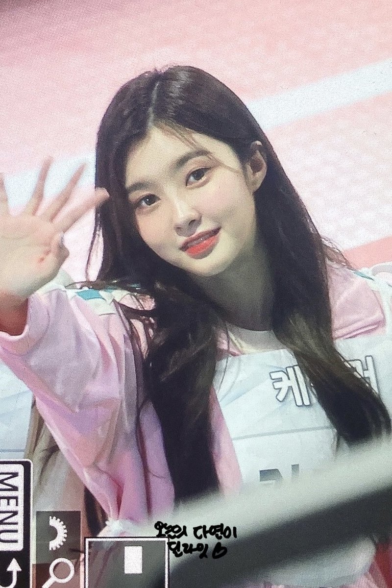 delight_kr's tweet photo. 220801 ㅎr 아육대 그지 같네요

#김다연 #KIMDAYEON #케플러 #Kep1er
#다요닝 #예쁘다 https://t.co/FHzcRvWKEe