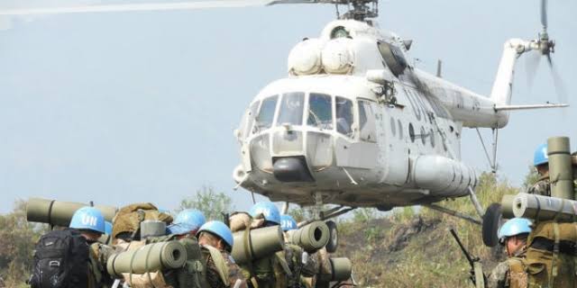 ShabaniLoswire's tweet photo. #RDC

Pourquoi exigeons-nous le retrait immédiat de la monusco en République démocratique du Congo? La réponse est unique et elle n'a rien de manipulation:

✓La monusco est passive pourtant elle a des armes sophistiquées.

Faut-il être manipulé pour constater cela?#MonuscoMustGo https://t.co/K2KXRMtGR9