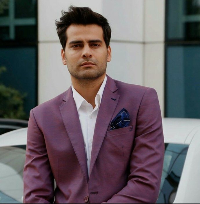 nergisalanmelek's tweet photo. Bugün
Mutlu
sağlıklı
sevgi dolu
bereketli bir güne açılsın sabahınız

Günaydın
@ERKANMERICC 
#ErkanMeriç https://t.co/KnfrmHPPxu